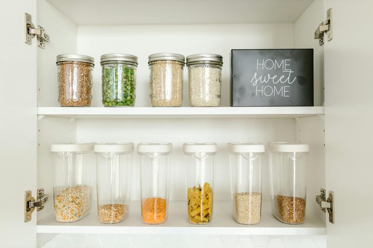 How to Keep a Tidy Fridge and Pantry: Simple Tips for Organized Storage